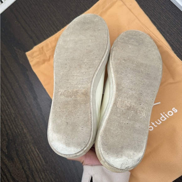 ACNE STUDIOS WHITE PATENT ADRIANA SNEAKER - Picture 5 of 5